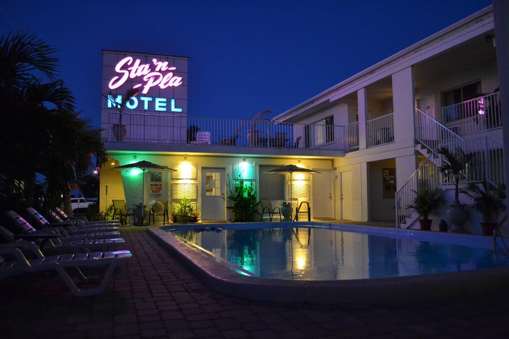 Sta N Pla Motel Clearwater Beach Exterior photo